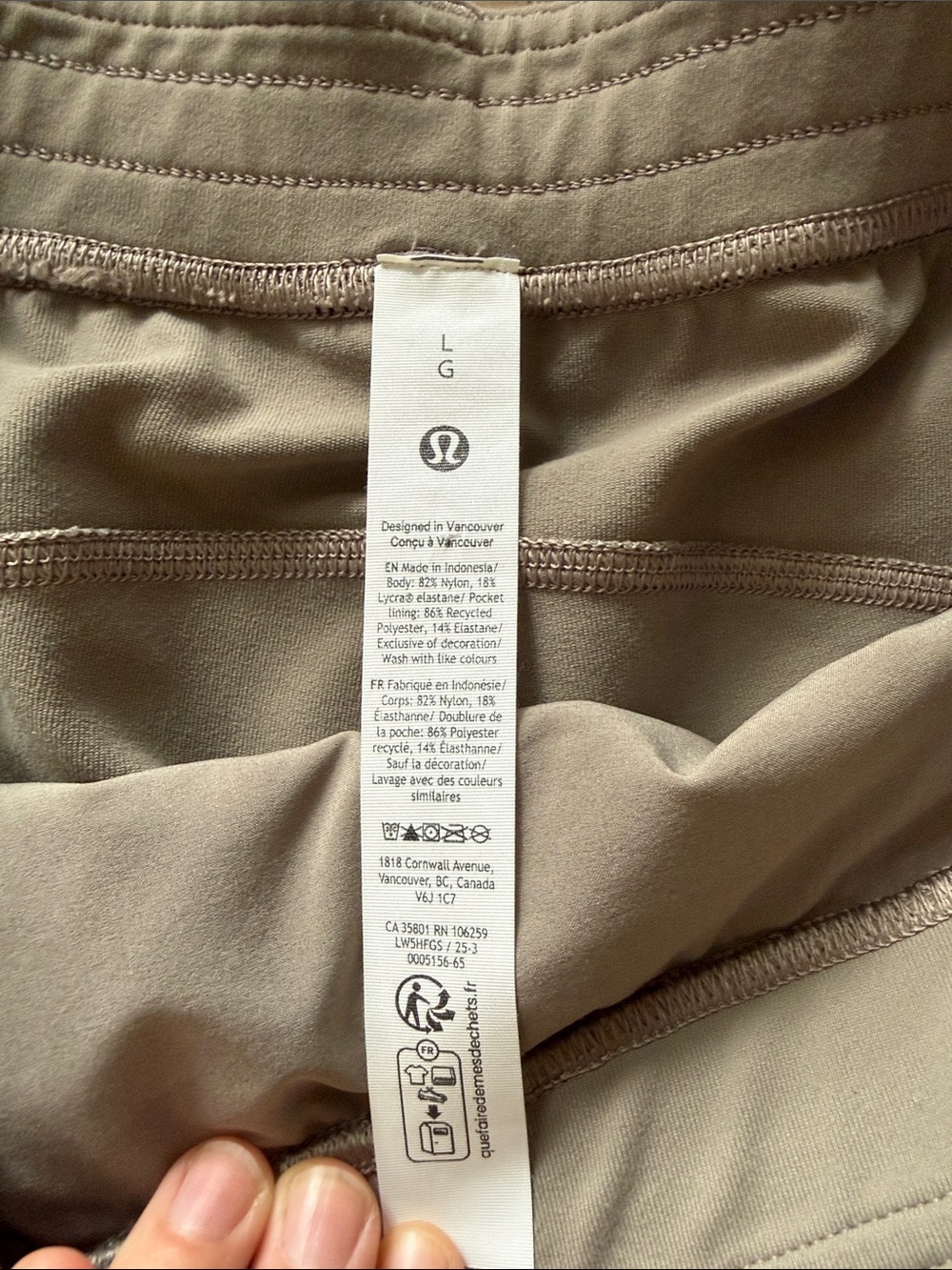 lululemon Define Mid-Rise Track Pant - Picture 5 of 15